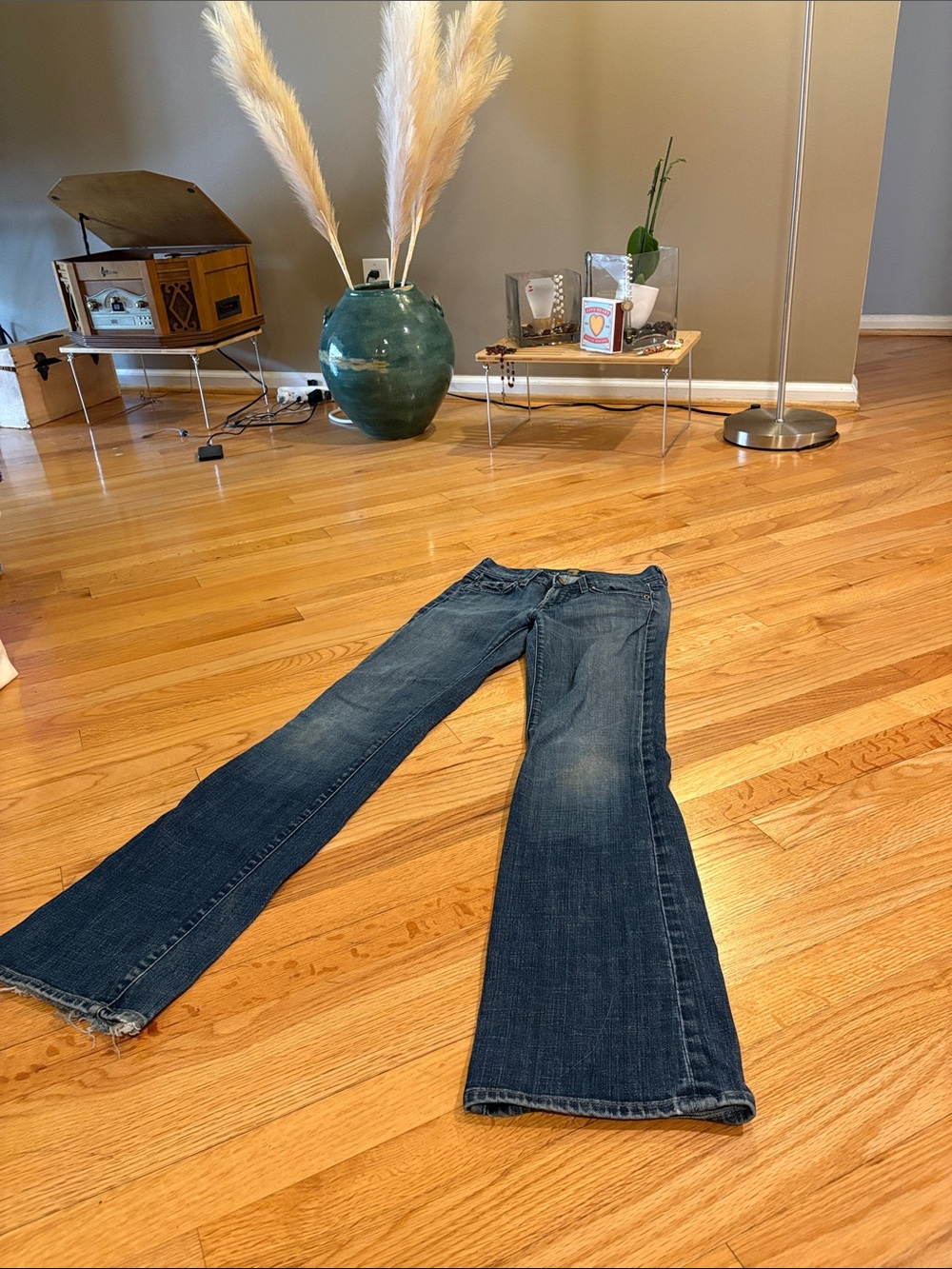 Women’s Dark Wash Blue Jeans - Classic Straight Fit